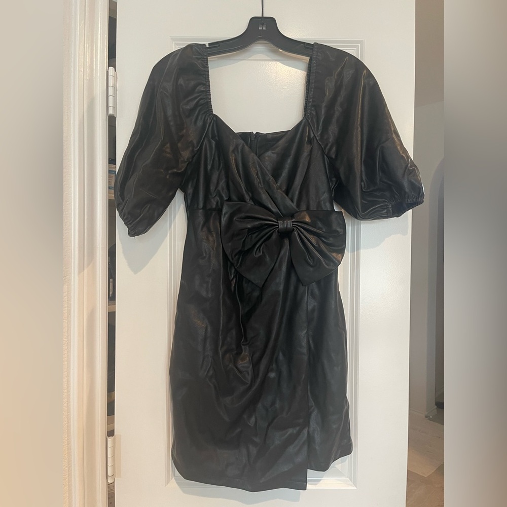 Forever 21 faux leather puff sleeve dress